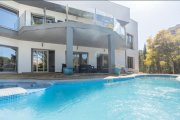 Calvià / Cala Vinyes Moderne Villa direkt am Strand in Cala Vinyes! 
Mit Ferienlizenz! Investment! Haus kaufen