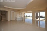 Alanya/Tepe Luxus Villa mit Panorama Meerblick in Alanya zu verkaufen. Haus kaufen