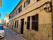 Pollença / Pollensa Ein großes Stadthaus in Pollença Haus kaufen