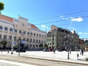 Zwickau Zentrumsnahe, vermietete Gewerbeeinheit im Erdgeschoss, derzeit als Bar genutzt Gewerbe kaufen