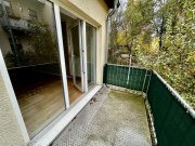 Plauen Schöne 2-Raum-Wohnung mit Balkon, EBK und Tageslichtbad in Plauen! Vermietet Wohnung kaufen