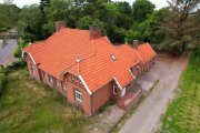 Bunde * Historische Denkmalgeschützte Doppelhaushälfte (links) in Wymeer, Ostfriesland * Komplett saniert 2022 * Haus kaufen