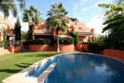 Marbella Reihenhaus von 800.000,- Euro reduziert, 2 Linie Strand Haus kaufen