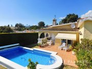 Marbella Marbella Urb. Elviria: Freistehendes Haus mit Garten und Pool Haus kaufen