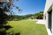 BENAHAVIS Neubau Villa mit Meerblick am Golfplatz Haus kaufen