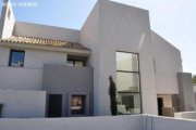 Benahavs Villa im modernem Design mit Meerblick Haus kaufen