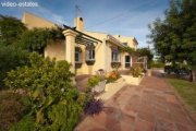 Estepona Villa mit Gästehaus in Estepona, Meerblick, grosses Grundstück, Haus kaufen