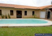Arroyos y Esteros Villa mit Pool auf einem Golfplatz Haus kaufen