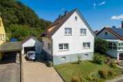 Lohra ++ KRAG Immobilien ++ 2 Wohnungen, Garten, Garage, Stellplatz ++ waldnah Haus kaufen