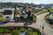 Eschenburg ++ KRAG Immobilien ++ Werkstatt/Großraumbüro, Einzelbüros, Wohnräume ++ zentral Haus kaufen