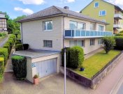 Holzminden 1- Familienwohnhaus, Einliegerwohnung möglich, Garage, Garten mit überdachtem Freisitz Haus kaufen