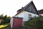 Eschershausen Ein- bis Zweifamilienhaus in ruhiger Ortsrandlage von Eschershausen! Haus kaufen