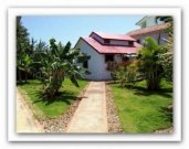 Sosúa/Dominikanische Republik Sosúa: Schöne, zentral gelegene Villa mit Gästehaus und geräumiger Terrasse mit Blick zum Pool. Haus kaufen