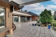 Emmerich am Rhein Emmerich: Geräumiges Einfamilienhaus XXL mit Einliegerwohnung, Untergeschoss, großem PRIVAT-Garten Haus kaufen