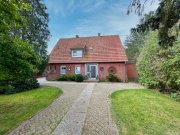 Wilsum ## RESERVIERT ## Zweifamilienhaus auf großem Grundstück Haus kaufen