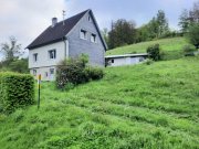 Morsbach Einfamilienhaus in dörflicher Hanglage * gepflegt * über 10.000qm Grundstück * gute Infrastruktur * seit 2021 viel & * *