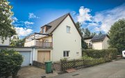 Bonn Bonn-Bechlinghoven: Teilsaniertes Einfamilienhaus mit Charme und Potenzial sucht Vollender! Haus kaufen