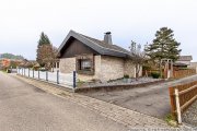 Harscheid Großzügiger Bungalow mit Garten und Garagen im Höhenort Harscheid Haus kaufen