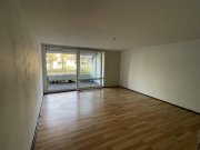 Siegburg SIEGBURG, geräumiges Appartement im EG mit ca. 45 m² Wfl. im gepfl. Mehrparteienhaus + TG-Stellplatz Wohnung kaufen