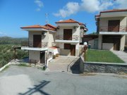 Chalkidike Sithonia Neas Marmaras Vollmöblierte Maisonette mit 120 qm auf 3 Etagen mitten im Grünen in Chalkidike Sithonia Neas Marmaras Haus kaufen