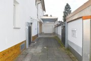 Pfungstadt Großzügiges 3-Parteienhaus in tipp-topp Zustand in Pfungstadt Haus kaufen