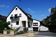 Mühltal **RESERVIERT** Charmantes 2-Familienhaus mit herrlichem Grundstück und einer sehr angenehmen Wohnatmosphäre Haus kaufen