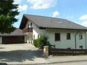 Straßberg (Zollernalbkreis) Sehr gepflegtes, freistehendes 1 Familien Haus mit ELW - 263 m² Wfl. - Balkon - Terrasse - Doppelgarage - 11,77 a Haus kaufen