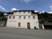 Niefern-Öschelbronn Großes Wohnhaus in Süd-Hanglage von Niefern Haus kaufen