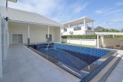 Hua Hin Executive ! 3 -Schlafzimmer - 3 Bäder Poolvilla in Strandnähe Haus kaufen