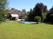 Sauerlach Gepflegter Walmdach-Bungalow mit Pool und Werkstatthaus Haus kaufen