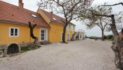 Dörgicse Traditionell und doch modern - Gepflegtes Anwesen mit Golfplatz und herrlichem Blick auf den Plattensee Haus kaufen