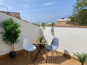 Arenys de Mar Maisonette Wohnung mit einer wunderschönen Terrasse im Zentrum von Arenys de Mar. Sie gehört zu einem komplett sanierten mit