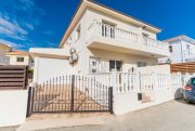 Ayia Napa 3 Bedroom, 2 bathroom house in fantastic location with TITLE DEEDS and communal pool in Ayia Napa - NGS120This fantastic is less