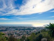 Calafell 40 Minuten Fahrt südlich von Barcelona in Segur de Calafell befindet sich diese neuwertige Immobilie mit traumhaftem Meerblick.