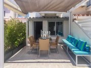 Cape Greko 2 bed, renovated and modernised, semi-detached town house with TITLE DEEDS ready to transfer in fantastic coastal location of -