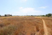 Deryneia 570m2 plot of land in residential area of Deryneia Village - LDER181.This level plot boasts road access and is ideal for an pro