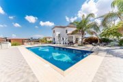 Frenaros 2 bedroom, 2 bathroom detached villa with permission for extension on 1521m2 plot with huge swimming pool and TITLE DEEDS ready