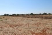 Frenaros 6557m2 plot of land with development potential in residential area of Frenaros village - LFRE163.This large plot is located near