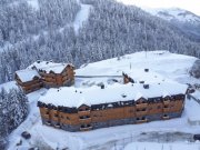 Kolašin Cozy ski apartment is located in Hotel in the centre of Ski Resort 1450. This apartment is excellent investment opportunity -