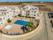 Liopetri 2 bedroom, 1st floor apartment on popular complex with communal pool in Liopetri - Located on the first floor this delightful ap