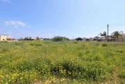 Paralimni 2406m2 plot of land in quiet residential area of Paralimni - LPAR172.Located close to local amenities, this plot offers road