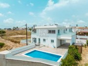 Paralimni BRAND NEW 4 bedroom, 2 bathroom detached villa on small development with SEA VIEWS in Paralimni - SCP104.This small development 