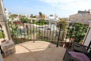 Paralimni Modern 3 bedroom, 2 bathroom Townhouse with great views towards the sea from the large, private roof garden in Paralimni - Haus