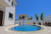 Pernera 4 bedroom, 3 bathroom detached villa in Prime location just 100m from the beach in Pernera - POL116.This stunning villa has it`s