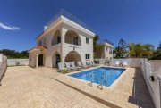 Protaras Stunning 4 bedroom, 3 bathroom villa, with SEA VIEWS and TITLE DEEDS ready to transfer, located just 650m from the sea in the 