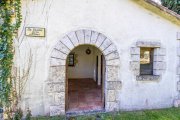 Tordera Finca mit 14,2 Hektar Land und grosser Naturstein Masia in gutem Zustand. Wunderschöne Aussicht, mitten im Naturpark Montnegre,