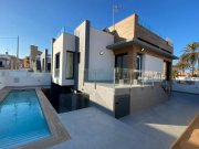 Torrevieja 60 m vom Strand entfernt und mit Blick auf das Meer !!!. . Eine einmalige Gelegenheit - kaufen Sie ein modernes Haus 1 Minute