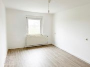 Zeithain ***3-RAUMWOHNUNG MIT GERÄUMIGEN WOHNZIMMER*** und Badezimmer mit Wanne ab sofort zu vermieten Wohnung mieten