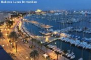 Paseo Maritimo großzügiges Luxus Apartment in erster Linie am Paseo Maritimo in Palma mit einem Traumblick auf den Hafen zu vermieten .