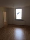 Limbach-Oberfrohna *** Gemütliche und sanierte DG 3-Zimmer mit Wannenbad und Laminat in guter Lage *** Wohnung mieten